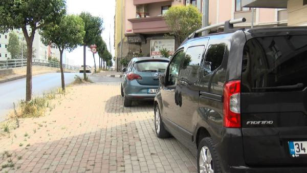 İstanbul'da kaldırımlara satılık-kiralık araç konulması yasaklanıyor! - Resim: 1
