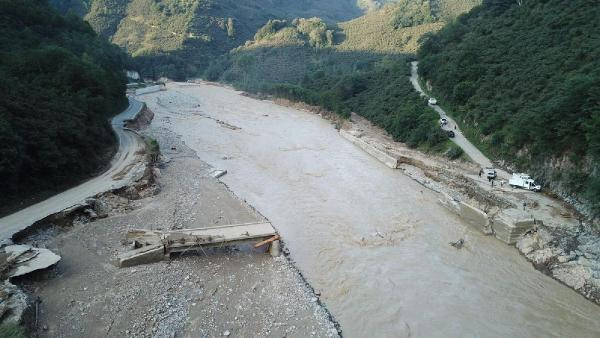 MSB havadan görüntü alarak hasar tespiti yaptı! Giresun'daki sel felaketinde son durum - Resim: 2