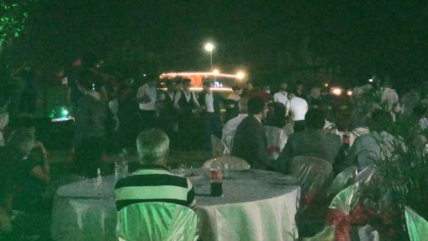 Ne maske ne mesafe! Yalova'da golf kulübündeki halaylı düğüne ceza yağdı - Resim: 0