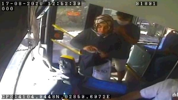 İstanbul'da yaşandı! Peçeteyi maske yapmak istedi, otobüs şoförü kabul etmedi - Resim: 1