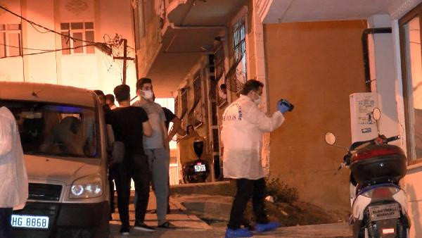 Esenyurt'ta cinayet! Karısını bıçaklayarak öldürdü - Resim: 1