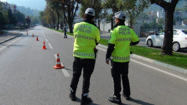 Aman dikkat! Bu trafik cezalarından kimsenin haberi yok - Resim: 0