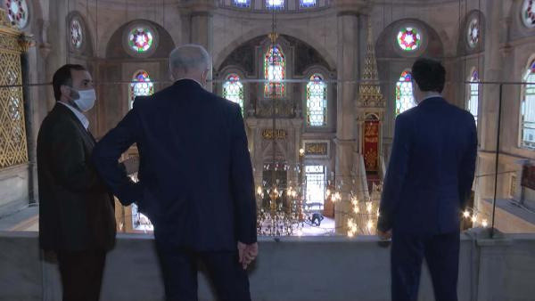 Laleli Camisi'nde o görüntüler sonrası harekete geçildi! İlber Ortaylı tepki göstermişti - Resim: 1