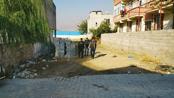Kahramanmaraş'ta kıskanç koca dehşet saçtı! 6 çocuk annesi eşini vurdu - Resim: 0