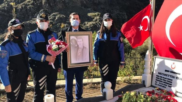 Aybüke Yalçın kimdir ölümü nasıl oldu? Aybüke Öğretmen hayatı - Resim: 1