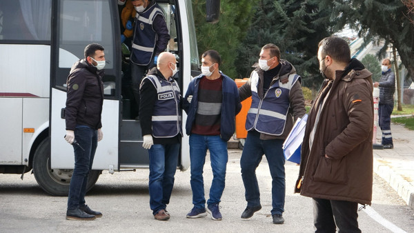 Gaziantep'te aile görüntüsü verip çaldılar! Yakayı ele verdiler - Resim: 0