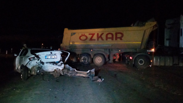 Tekirdağ'da feci kaza otomobil paramparça oldu: Nereden geldi, hiç anlayamadım - Resim: 0