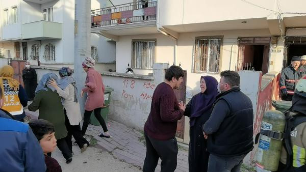 Bursa'daki yangın! Gelin, kayınvalidesinin altın ve paralarını çalıp evi yakmış - Resim: 0