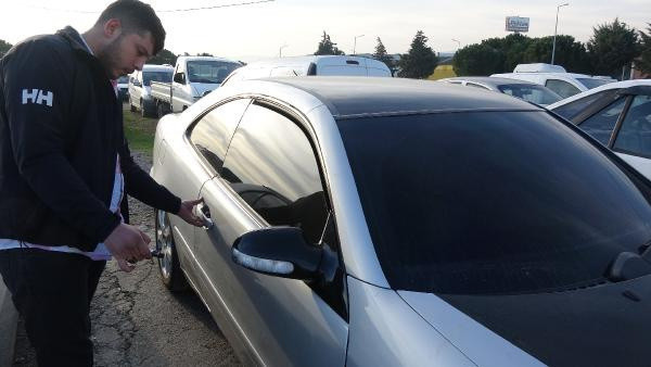 Balıkesir'de satış için anlaşamadığı kişiler dolandırdı! İcra başvurusuyla aracı bağlandı - Resim: 0