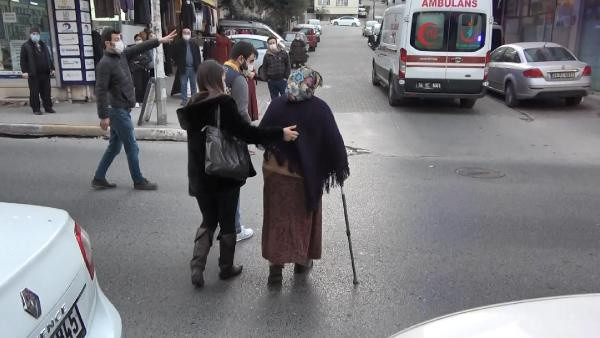 Esenyurt'ta yaşandı! Belediye yardımı bahanesiyle 95 yaşındaki kadına gasp dehşeti - Resim: 0