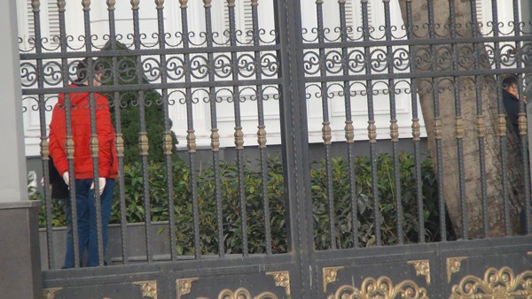 Rusya İstanbul Başkonsolosluğu'nda sır ölüm! Ağzından kanlar gelerek can verdi - Resim: 0