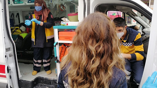 Kocaeli'de her şey bir anda oldu! Kafasından bıçaklandı kanlar içinde kaldı - Resim: 0