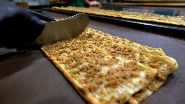 Konya'da salgında talep patladı! Yemeden duramıyorlar - Resim: 0