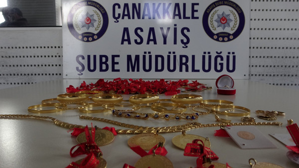 Çanakkale'de 12 yaşındaki kızı telefonla aradı! Korkuya kapılan kız söylenenleri yaptı - Resim: 1