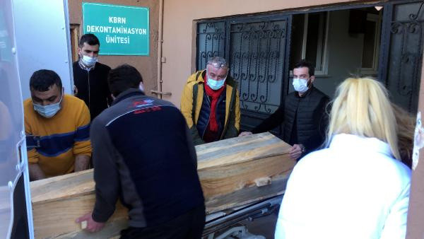 Zonguldak'ta apartmanın 8'inci katından düşen Ayşe Özgecan öldü, erkek arkadaşı gözaltında - Resim: 0