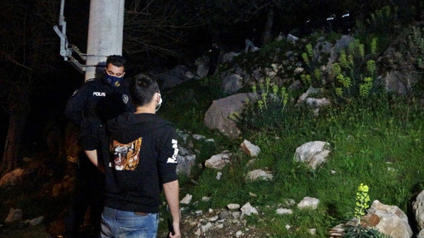 Antalya'da 150 metre yükseklikte cesedi bulundu! Son fotoğrafı yürek burktu - Resim: 0