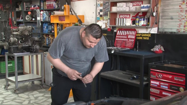 Denizli'de altınlarını düşürdü! Bulan kişiyi yakalattı hayatının şokunu yaşadı - Resim: 1