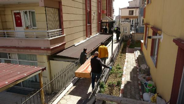 Tam bir vahşet! İnşaat işçisi boğazı kesilerek öldürüldü - Resim: 0