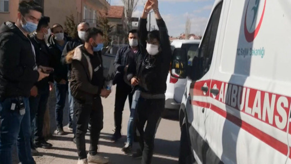 Aksaray'da boğazını kesti sırtından bıçakladı! 400 paketi bakın nereye sakladılar - Resim: 1