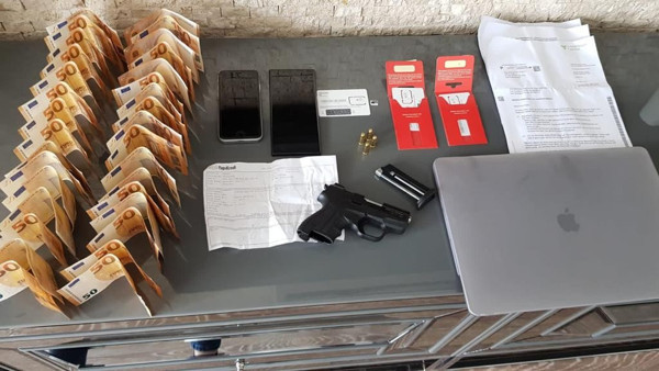 İzmir'de ekipler baskın yaptı çete çökertildi! Dudak uçuklatan vurgun - Resim: 1