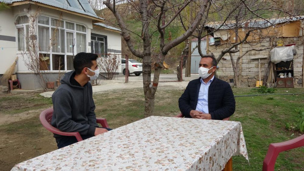 Van'da babasının acılarını azaltmak için tasarladı! Ödül kazandı - Resim: 1