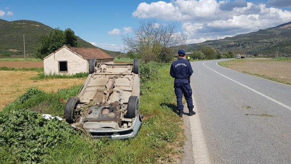 İzmir'de otomobil yoldan çıkıp takla attı! Meğer sonuca bakamayınca... - Resim: 0