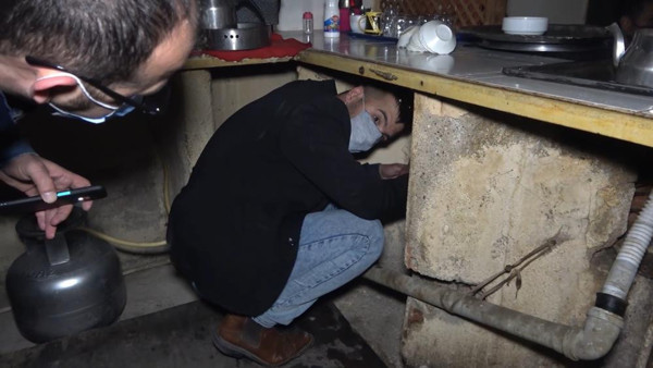 Kırıkkale'de tuvalete ve tezgaha saklanmaları fayda etmedi! Yakayı ele verdiler - Resim: 0