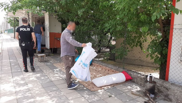 Böylesi görülmedi! Adıyaman'da başkasının dükkanına girip bakın ne yaptı - Resim: 0
