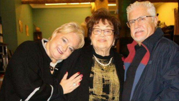 Ünlü sanatçı Yıldız Ayhan'dan üzücü haber: Başka çaremiz kalmadı - Resim: 0