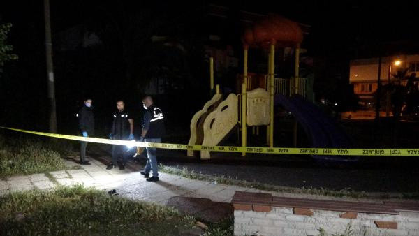 İzmir'de arkadaşını bıçaklayıp öldürdü ifadesi ortaya çıktı! Meğer aynı kıza... - Resim: 0