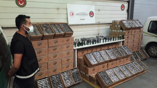 İstanbul'da binlerce ele geçirildi! Satamadan yakalandılar - Resim: 1