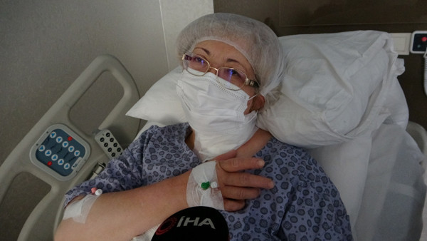 Sürekli terliyordu İngiltere'de doktorlar şaştı kaldı! İnternetten araştırıp şifayı Van'da buldu - Resim: 0