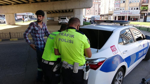 Zonguldak'ta feci kaza! Yüzünde kesikler oldu kanlar içinde kaldı: Meğer... - Resim: 2
