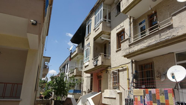 Kayseri'de para vermeyen eşine kızdı! Olayı gören koca şaştı kaldı - Resim: 1