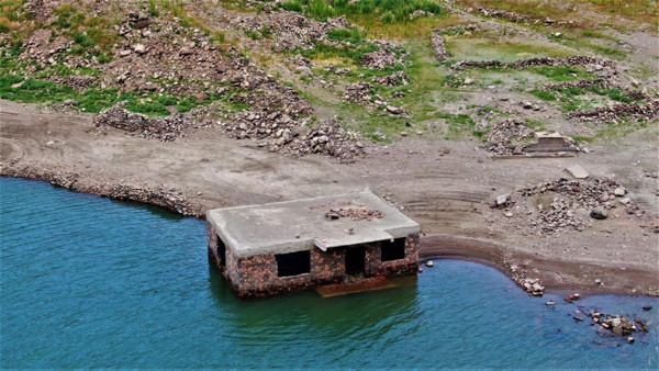 Ankara'da sular çekilince 29 yıl sonra ortaya çıktı! Gören şaştı kaldı - Resim: 0