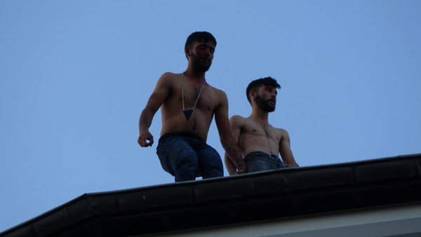 İstanbul'da görenler hemen telefona sarıldı! Film gibi izlediler - Resim: 0