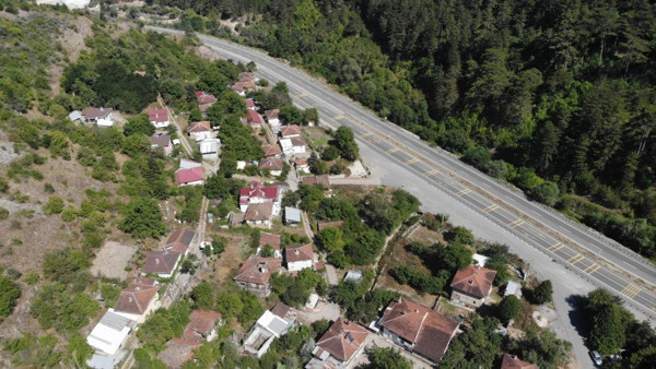 Bolu'da 7 yıldır bekliyorlar! Büyük korku yaşıyorlar: Sırayla uyuyoruz - Resim: 3