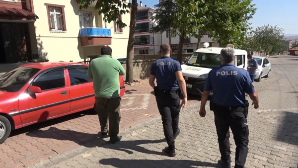 Kırıkkale'de karantina kaçağının bahanesi pes dedirtti: 150 bin avromu... - Resim: 1