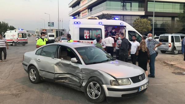 Elazığ'da yürek yakan olay! Düğüne giderken gelin ve damat tesadüfen fark etti - Resim: 0