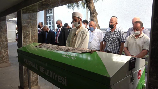 Kırıkkale'de aşı yaptırmayan öğretmenden acı haber geldi - Resim: 0