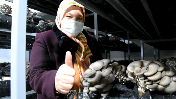 Afyon’un üreten kadınları 4 milyon lira ciroya koşuyor - Resim: 0