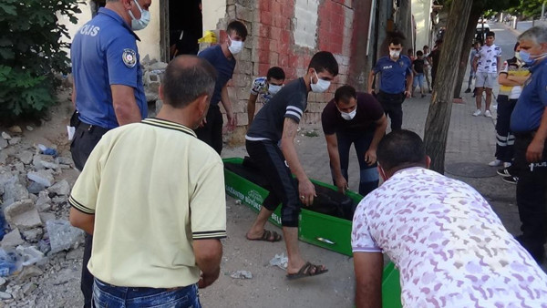 Gaziantep'te terk edilmiş binada bulundu! Binada gören ekiplere haber verdi - Resim: 0