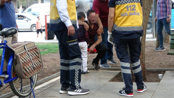 Diyarbakır'da Türk bayrağını sarıp intihara kalkıştı! Gözyaşlarına boğuldu: Sebebi... - Resim: 0