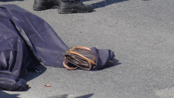 Kocaeli'de yolun karşısına geçmek istedi! Feci şekilde can verdi - Resim: 0