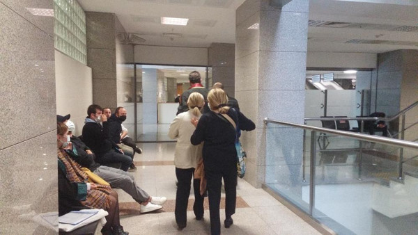 İstanbul'da çarşaflı kızlara sözlü saldırı! Savunması şok etti: Çıplak gibi... - Resim: 2