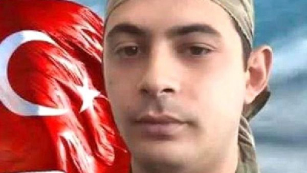 Kocaeli'de şehidin mezarına çirkin saldırı! Türklere küfür etti: Valilikten açıklama geldi - Resim: 1