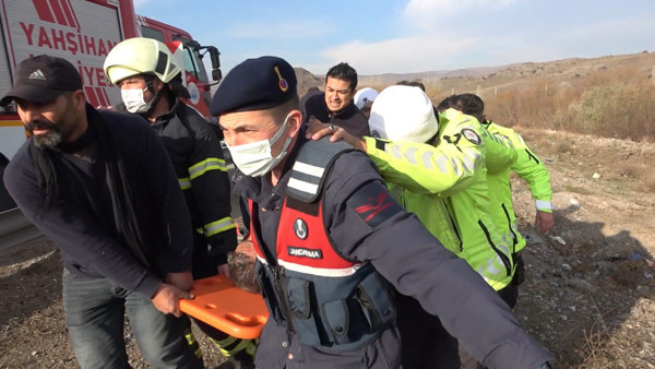 Sosyal medya Kırıkkale'deki küçük çobanı konuşuyor! Bir an olsun bırakmadı - Resim: 0