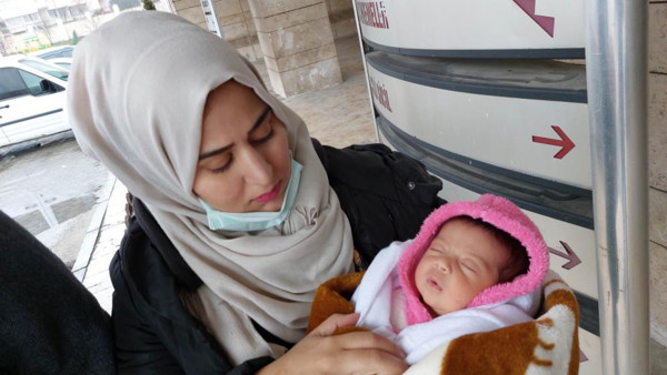 Samsun'da tebligatı alan baba ne yapacağını şaşırdı! 17 günlük bebek ortada kaldı - Resim: 0