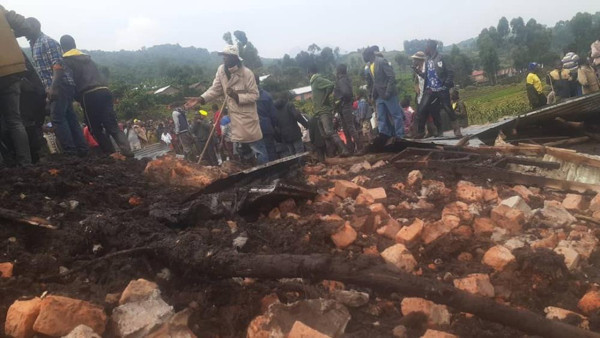 Uganda'da sel ve toprak kayması faciası! Ölüler var - Resim: 0