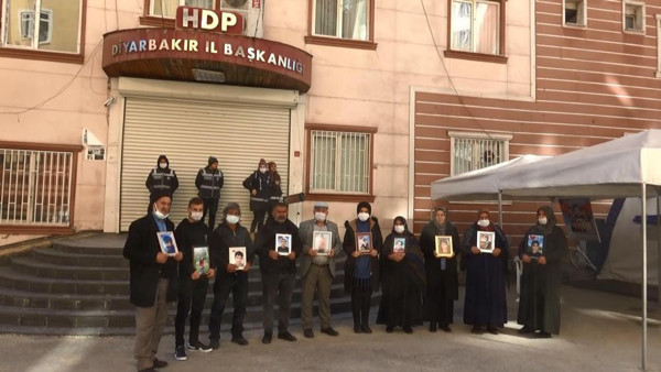 Yüzde 70 engelli raporu olmasına PKK’lılar kaçırdı! Acılı kardeş: Beynini yıkamalarına izin verme - Resim: 0